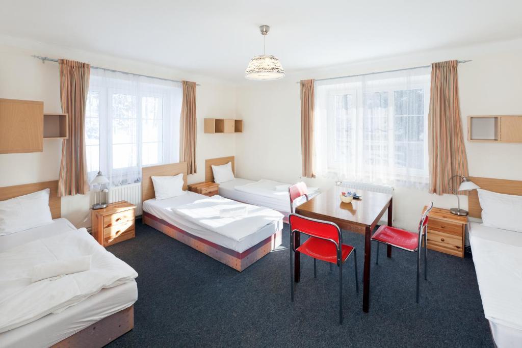 Pytloun Penzion Zelený Háj Liberec Quarto foto